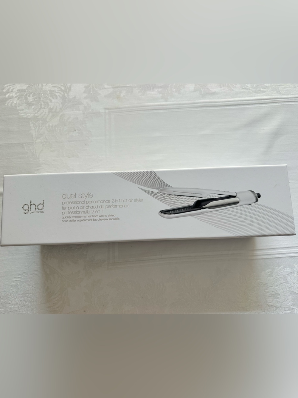 ghd White and Silver Dual-Style 2-in-1 Hot Air Styler